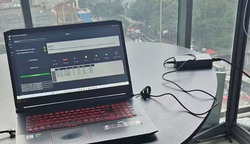 A apreensão foi feita após denúncias feita por uma operadora de telefonia móvel. — Foto: Anatel