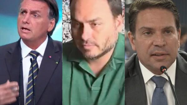 Jair Bolsonaro, Carlos Bolsonaro e Alexandre Ramagem (Reprodução / YouTube)