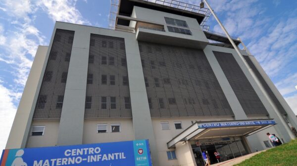 Caso levanta debate sobre gravidez precoce, violência sexual e a invisibilidade das comunidades indígenas migrantes no Brasil