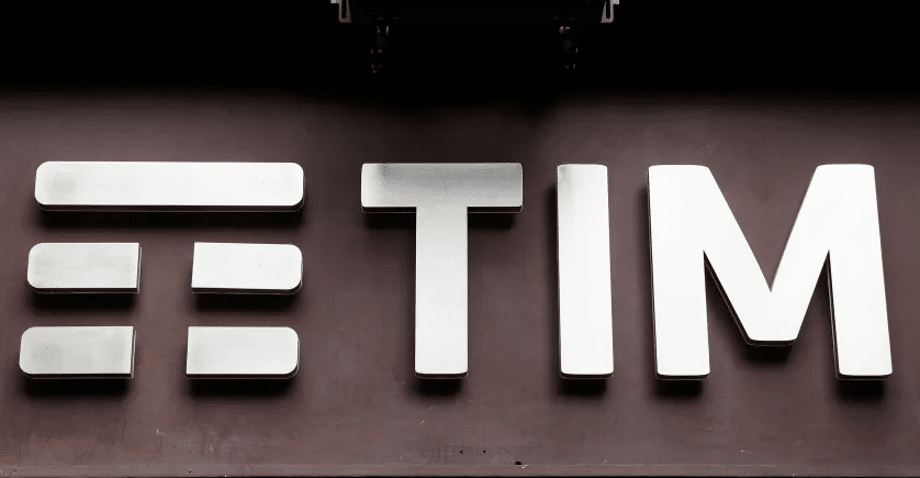 Sparkle pela TIM ao governo da Itália e Retelit